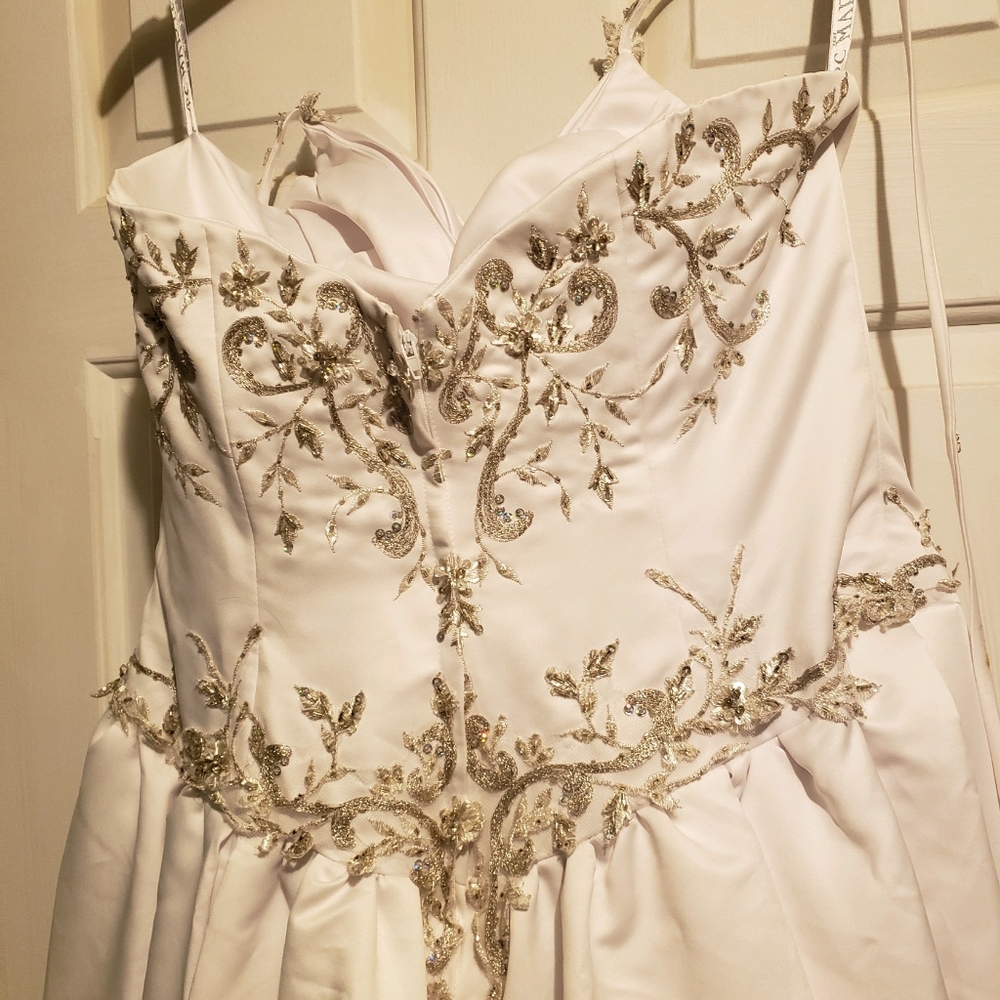 Wedding dress